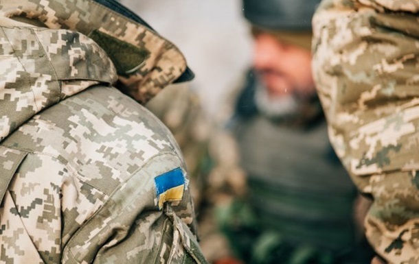 Депутати пропонують дозволити українцям у віці 60+ підписувати контракти із ЗСУ