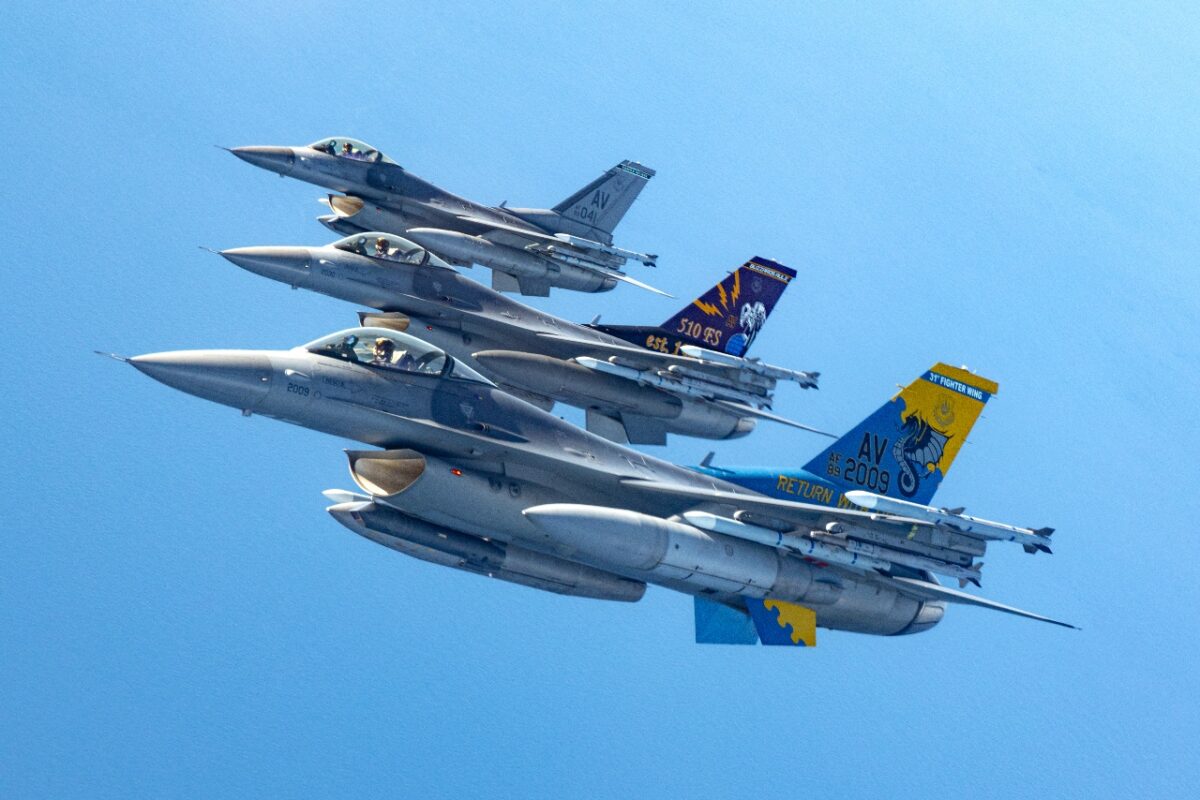 Винищувачі F-16 працюють на межі виснаження?